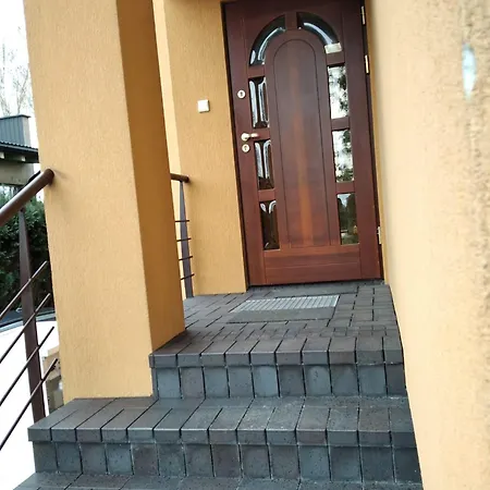 Garden Apartment *